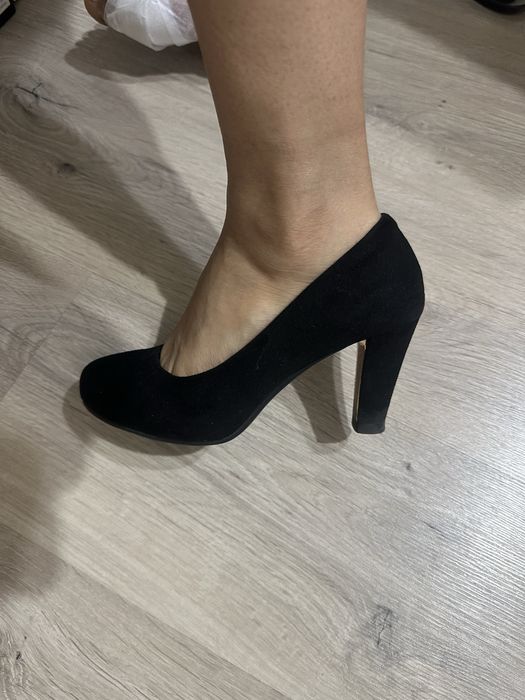 Продам замшевые туфли б/у