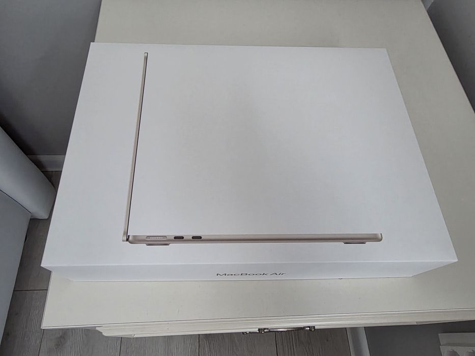 MacBook Air M4 256 Gb starlight