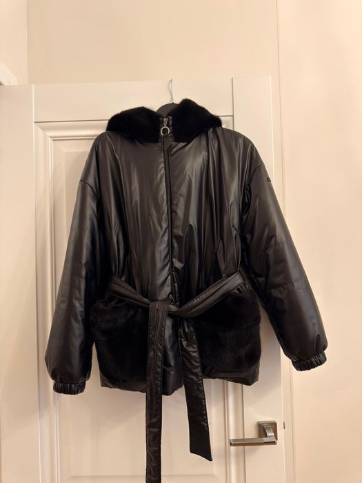 Продам пуховик от турецкого бренда Rafaello