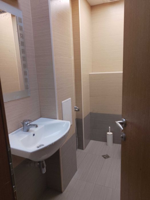 Дава се под наем Двустаен апартамент в София, Оборище - 50 кв.м за 747.66 € - Снимка #2