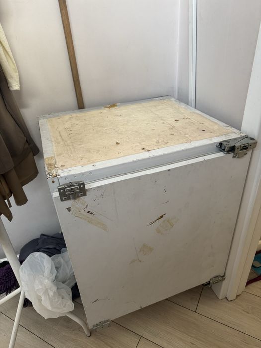 Холодильник б/у маленький