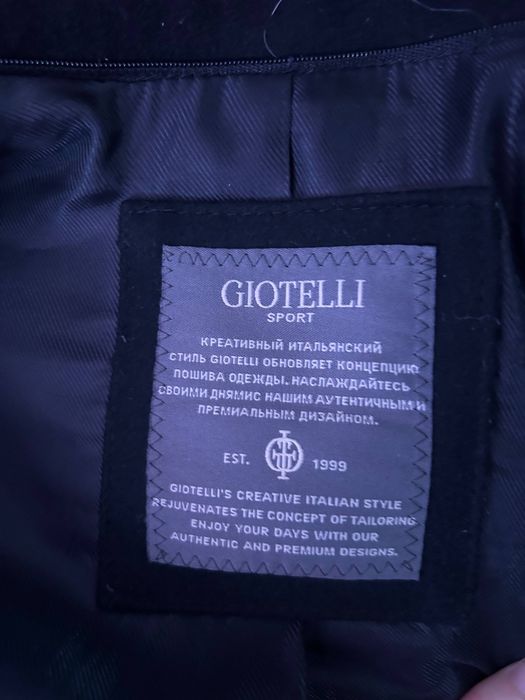 Продам черное пальто
