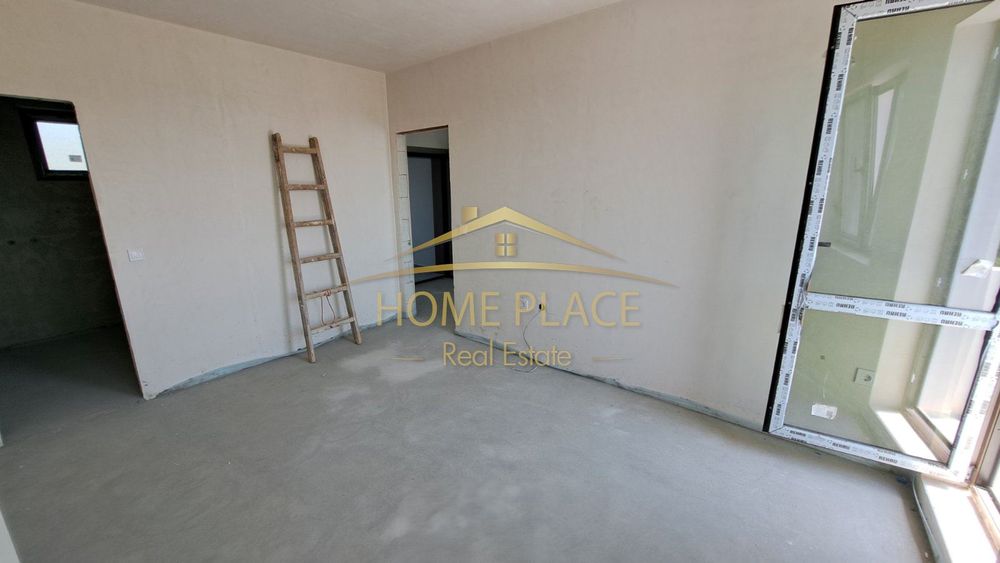 Продава се Тристаен апартамент в Варна, Изгрев - 118 кв.м за 1441 €/кв.м - Снимка #1