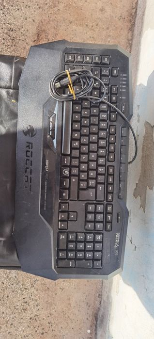 Roccat Isku FX multicolor gaming keyboard