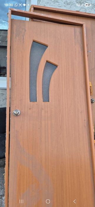 Продам двери межкомнатные