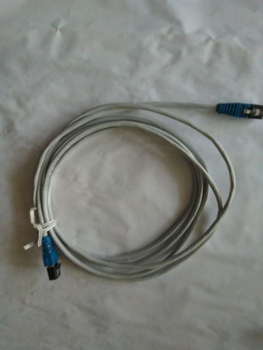 Продавам кабели.  .