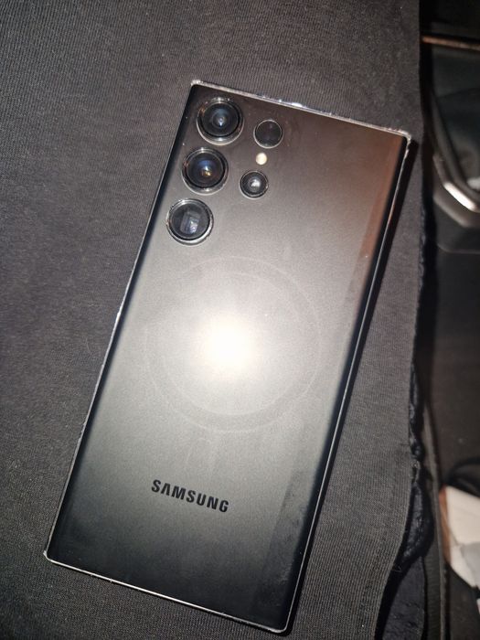 Vand Samsung S23 Ultra 512 gb