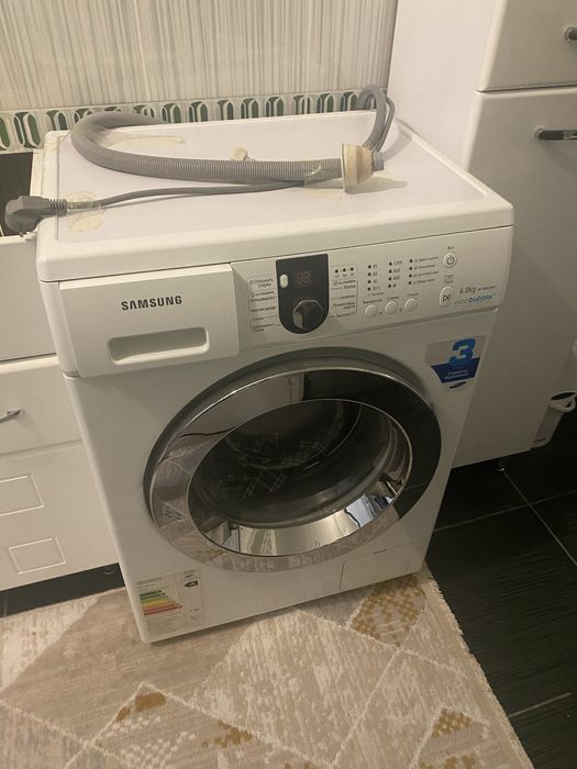 Продается стиральная машина