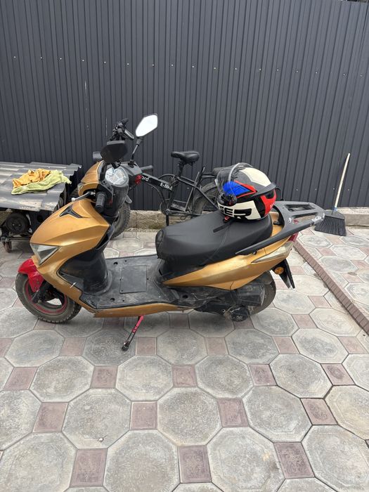 Мопед ми 8 про срочно продам