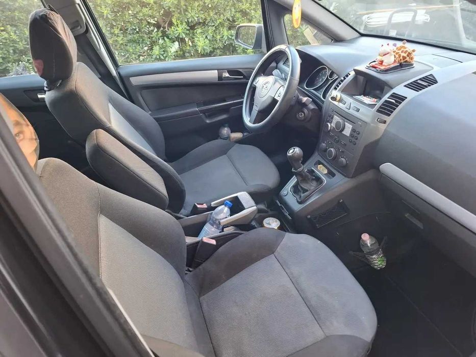 Opel Zafira B 1.9cdti 150к.с. 2006г. се продава на части