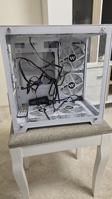 Vand carcasa pc tip acvariu