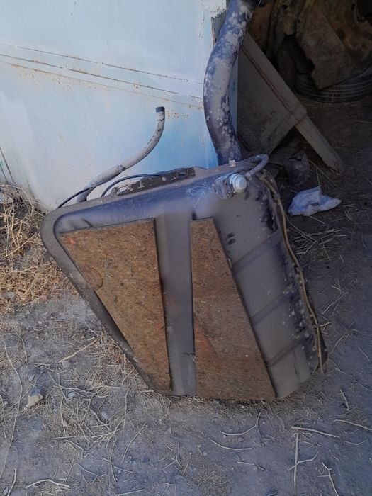 Ауди 80 1.8 б3 кулиса