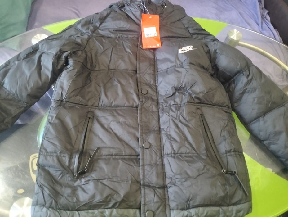 Продам куртку  на мальчика 14-15лет