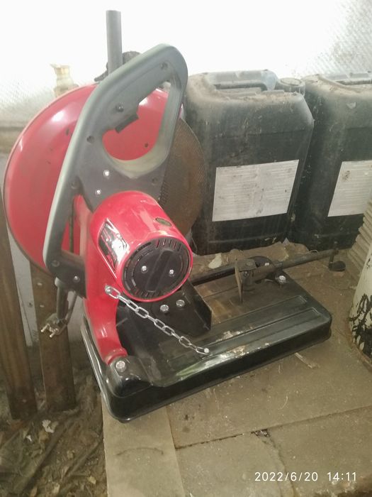 Продам  труборез ,электродрель