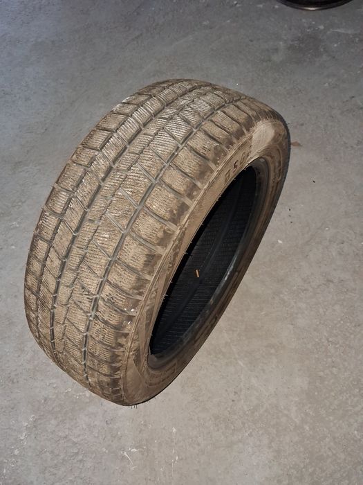 Б/у покрышка 215/55/17