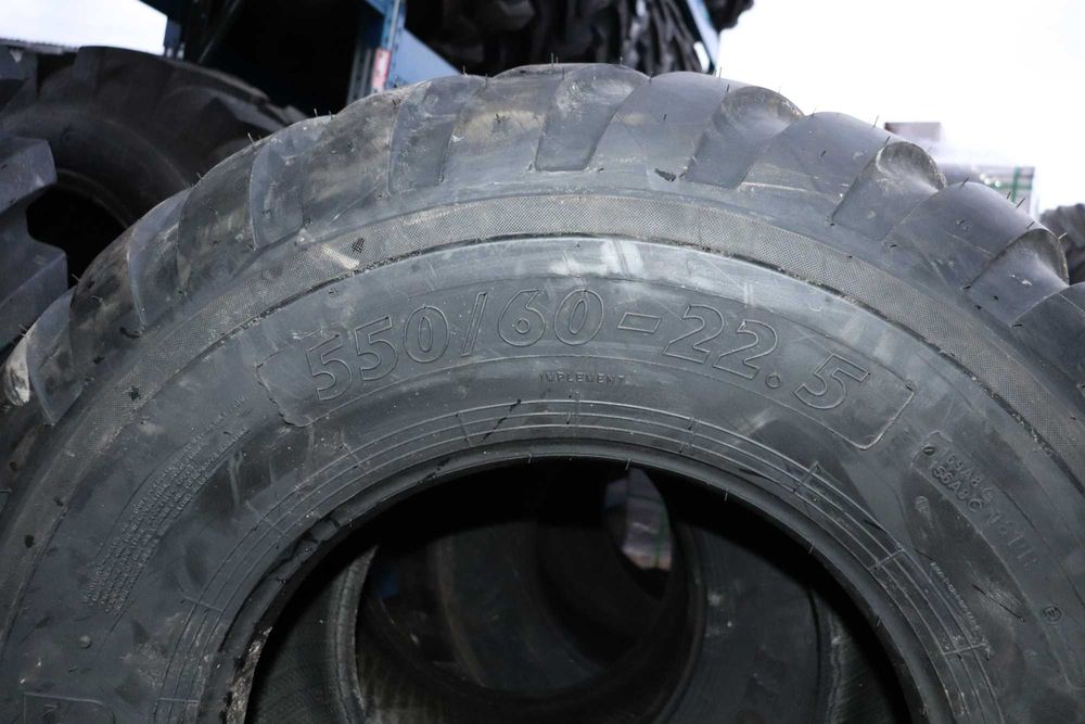Cauciucuri 550/60-22.5 BKT Industriale pentru Excavator