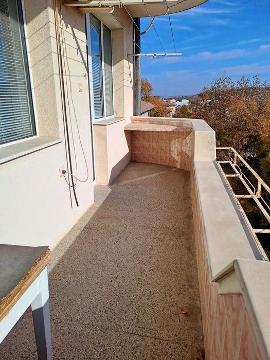 Продава се апартамент, 120 кв.м с три спални