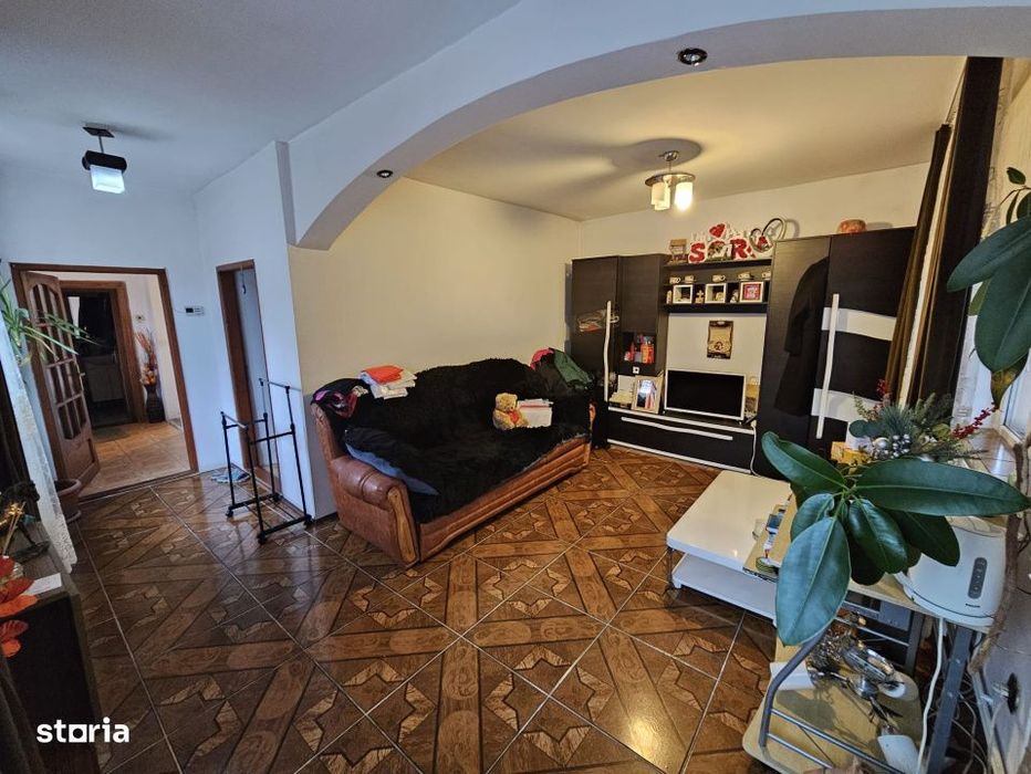 Casa parter, 90 mp utili, zona Brestei/Raului