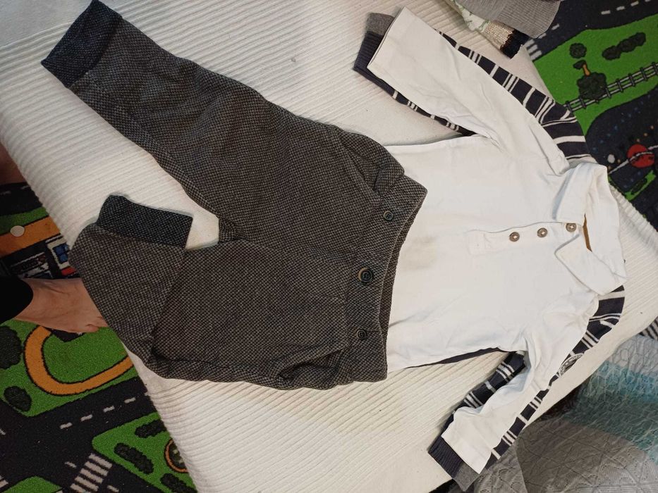 Pantaloni 6 luni - 1an