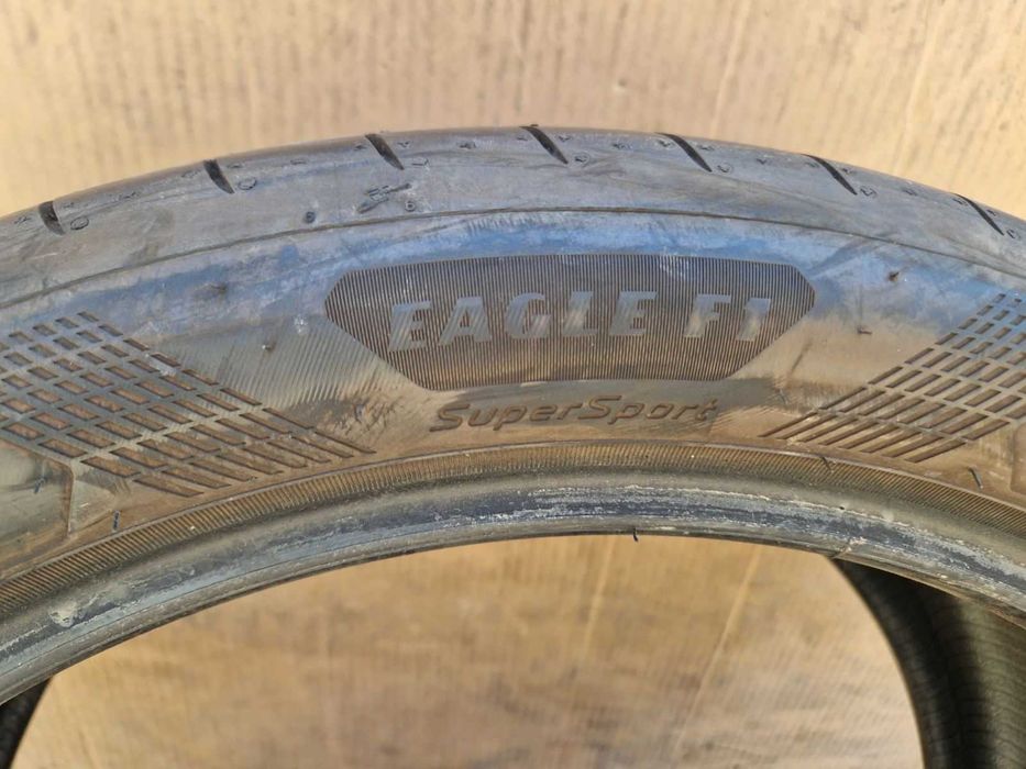 1 Goodyear R19 245/40 Лятна гума  DOT1125