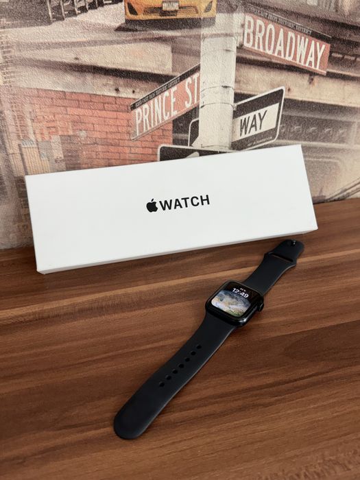 Apple Watch SE [2024]