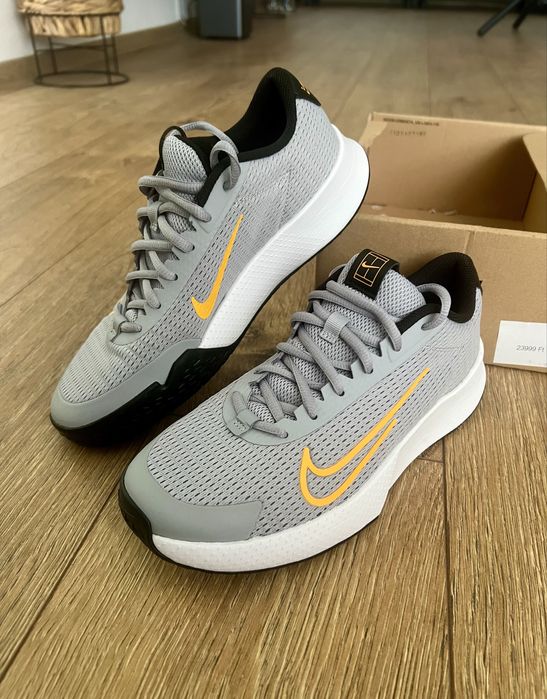 Nike Vapor Lite 2