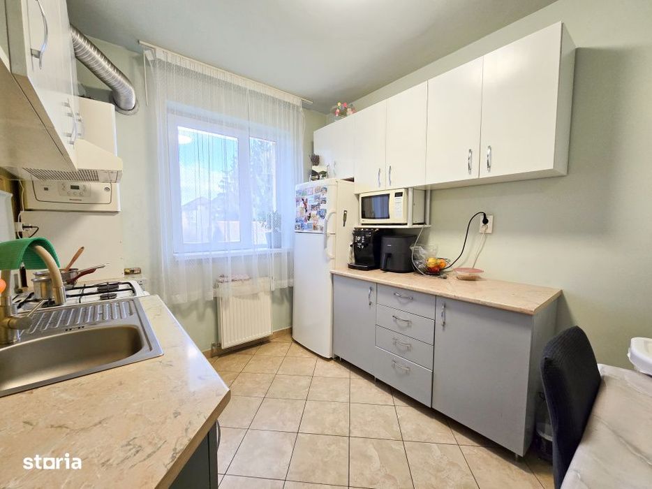 Apartament 2 camere | Decomandat | Etaj 1 | Balcon | Intre Lacuri!