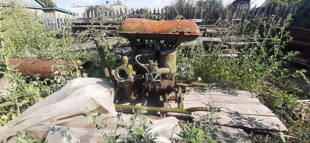 Мотопомпа двухцилиндровая