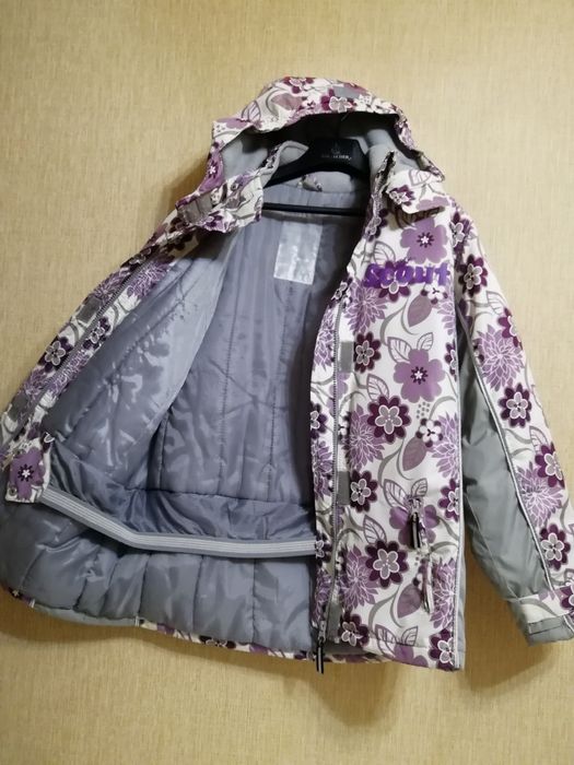 Куртка с капюшоном  на синтепоне  недорого.