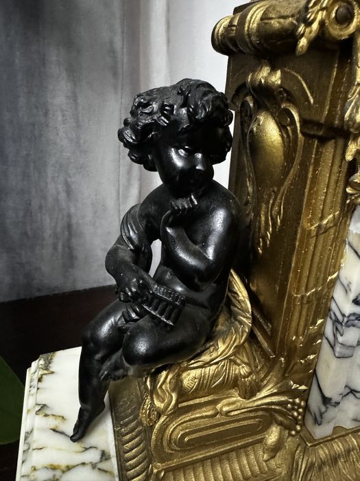 Ceas din marmura mecanic