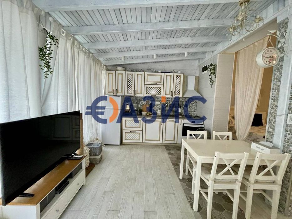 Тристаен апартамент в комплекс Sun Gate, 135 кв.м., Слънчев бряг,