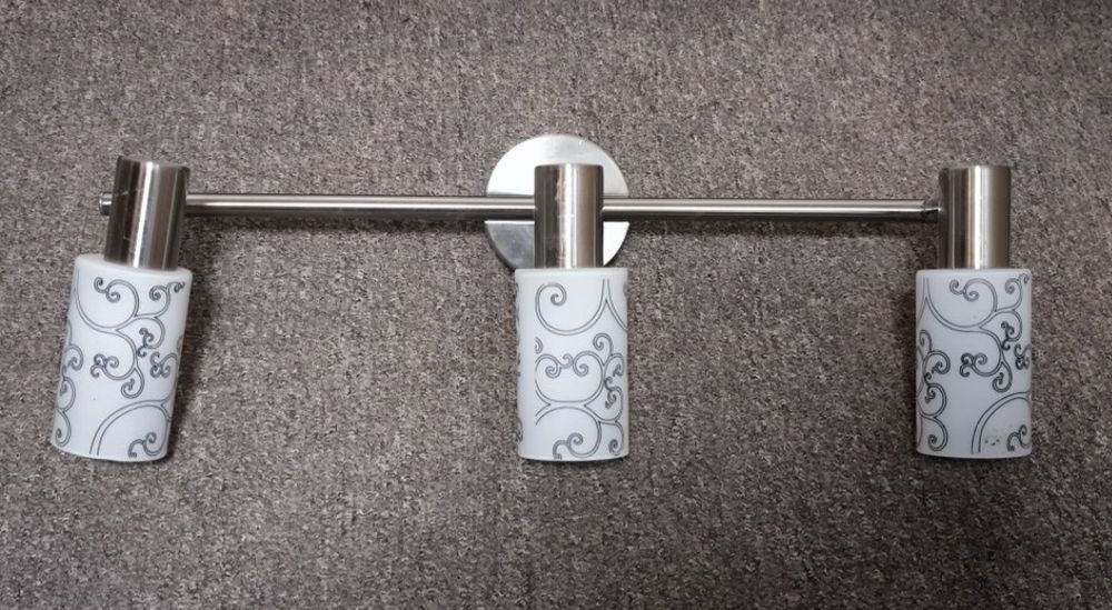 6 x Corpul de iluminat cromat cu 3