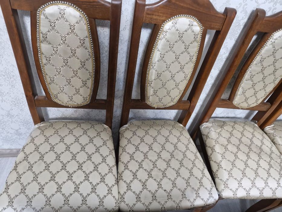 Стулья для гостиной