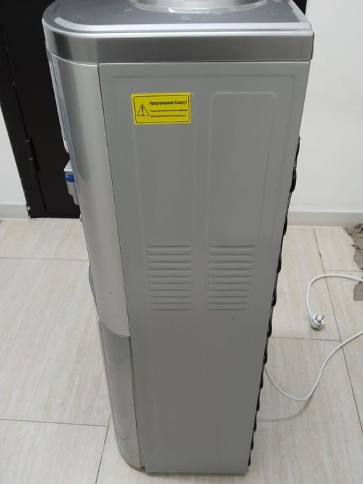 Продам кулер для воды