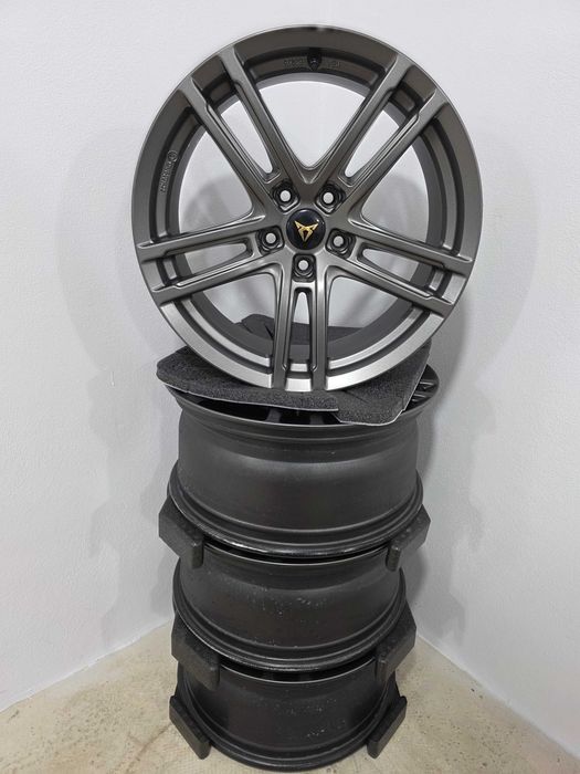 Jante 18 Cupra VW Passat Alltrack VW Tiguan Skoda Karok Scout 8J et 30 5x112