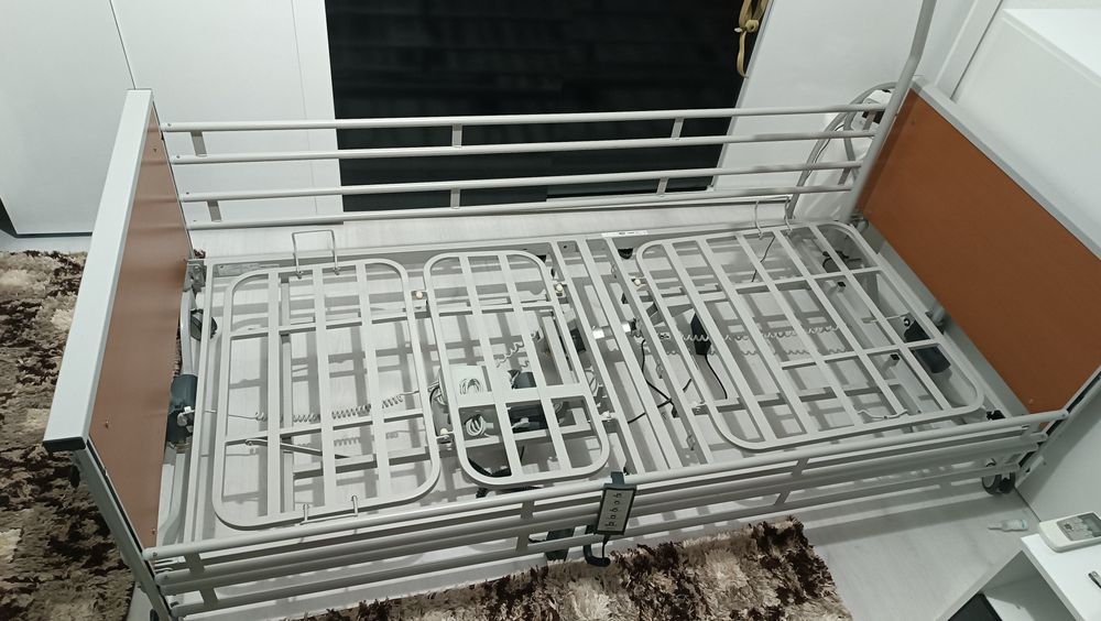 Легло  болнично електрическо