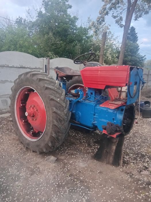 Tractor de vanzare