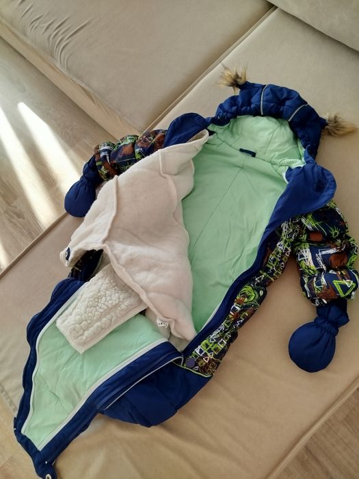 Комбинезон трансформер в отличном состоянии