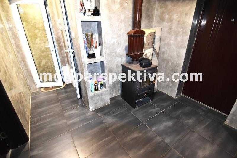 реф.15402 Обзаведен етаж от къща в Прослав!