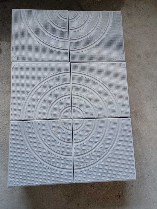 Производство на бетонови тротоарни плочки и градински бордюри и други