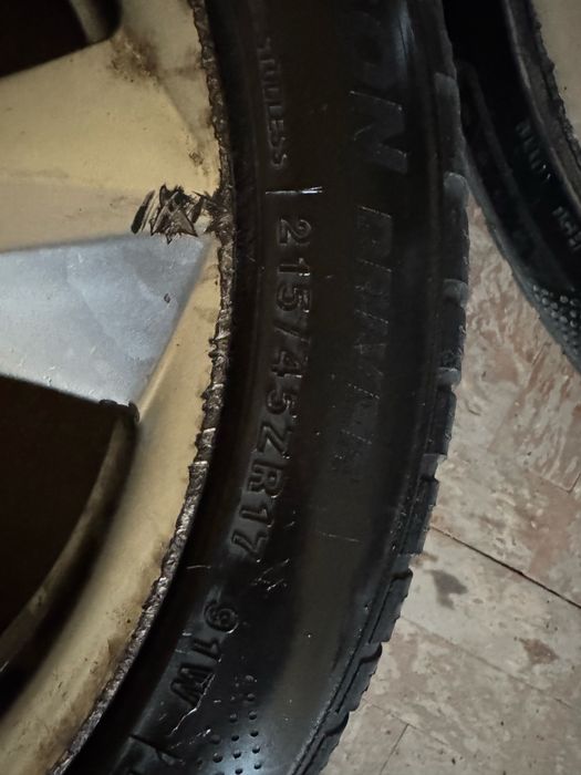 Jante auto cu cauciucuri all season R17