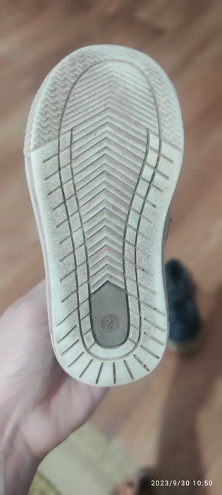 Детская обувь 3000 тенге