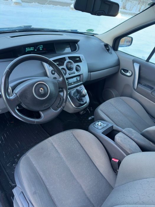 Renault Megane scenic 1,6 benzina  2009    115 cp