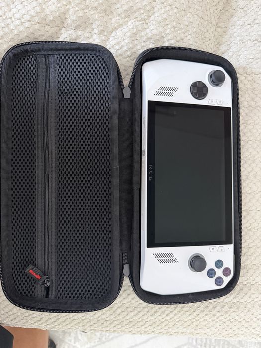 Продам консоль Asus rog ally z1 extreme