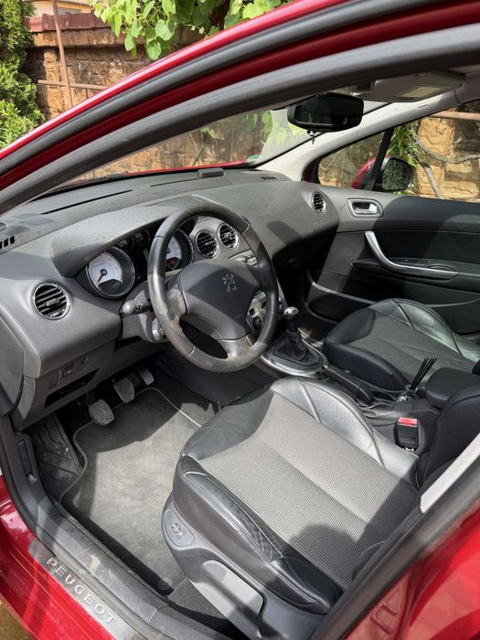 Peugeot 308 full