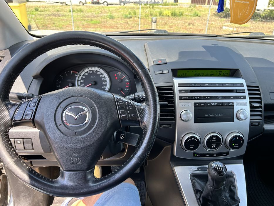 Vând mazda 5 din 2006 de 7 locuri