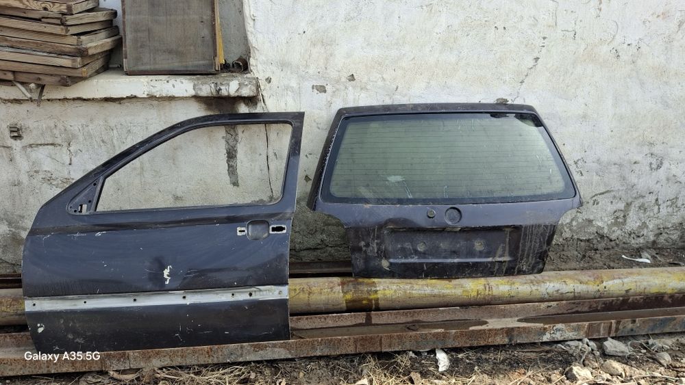 Голф тройка  левый, и задный дверь