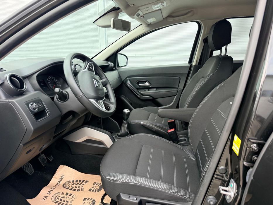 Dacia Duster Prestige / 1.6 Sce / 99.000 km / climatronic / navigatie / incalzire scaune / camere 360
