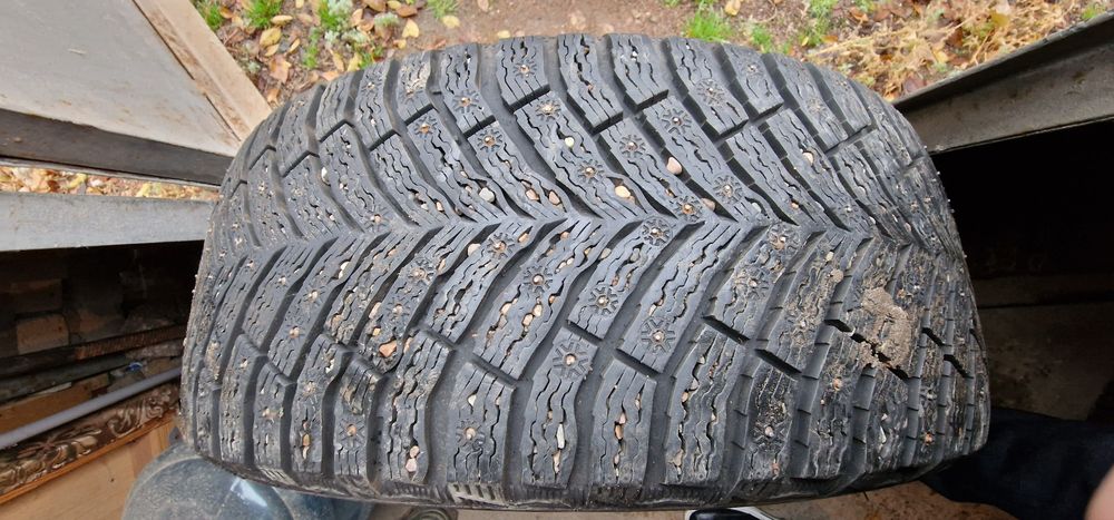 Шины michelin 245/45/18. - 170 000тг.