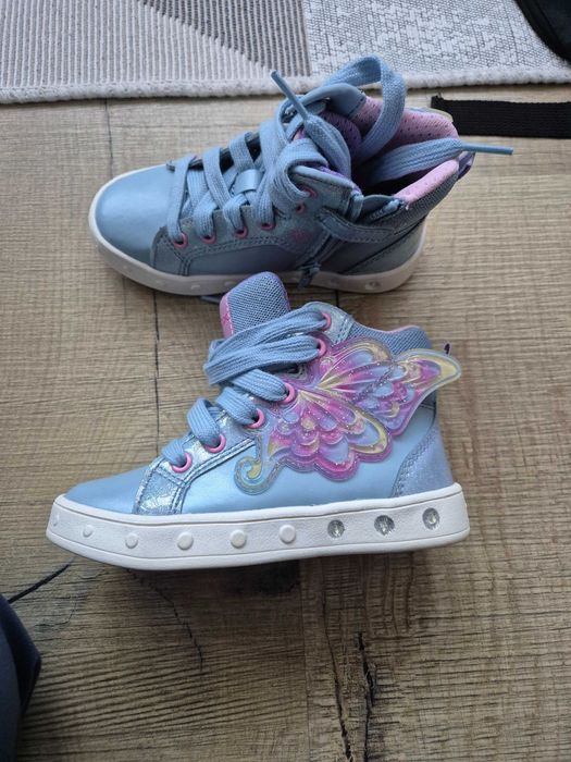 Ghete fete Sketchers